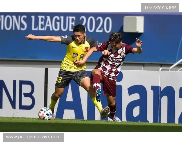 利物浦中前场在比赛中展现极高协同性 利物浦中前场在比赛中展现极高协同性