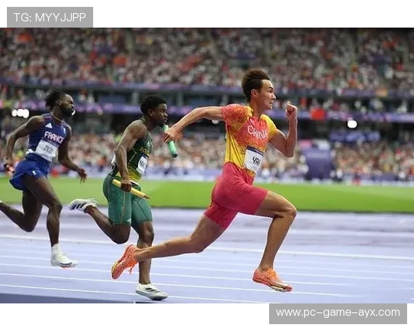 田径短跑赛选手鞋带开了仍跑进前三