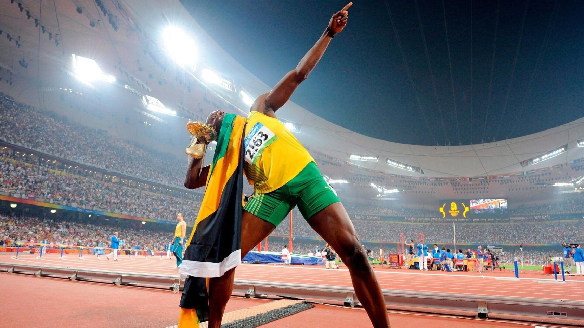 _线上线下结合打造智慧网球比赛体验_，线上线下比赛什么意思